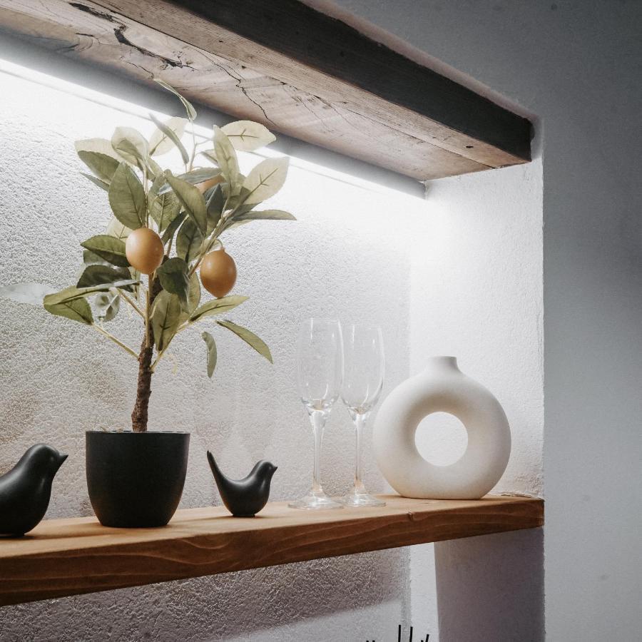 Dislocati Bnb - Jacuzzi Privata - Cucina - Tv60" - Minimal Luxury Marigliano Εξωτερικό φωτογραφία