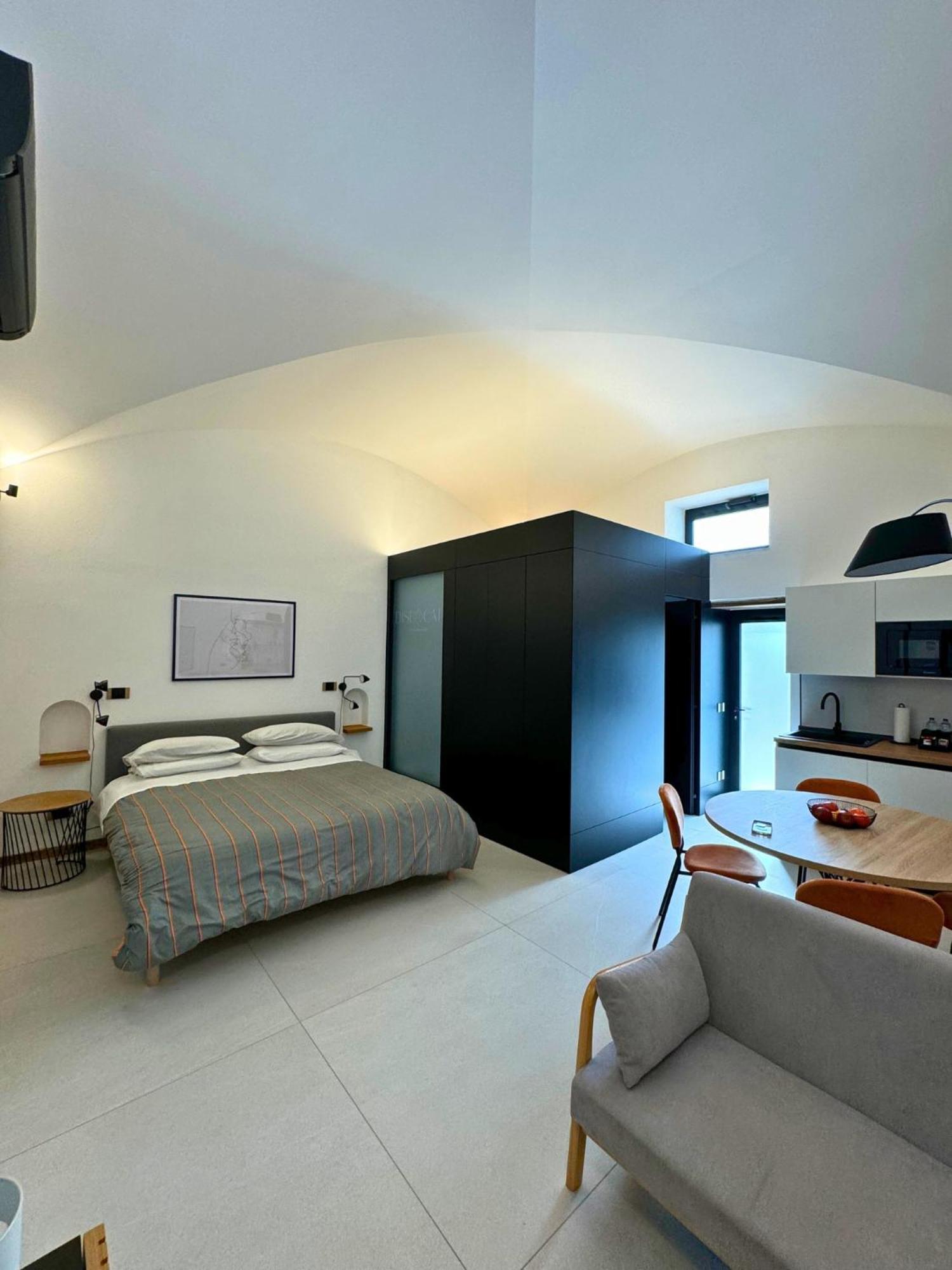 Dislocati Bnb - Jacuzzi Privata - Cucina - Tv60" - Minimal Luxury Marigliano Εξωτερικό φωτογραφία