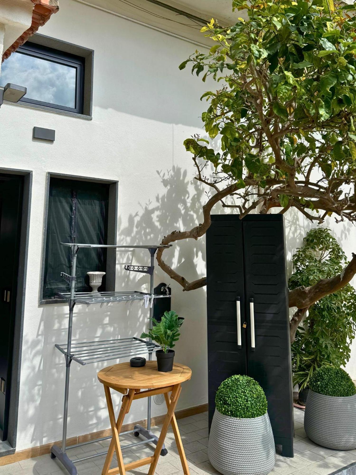 Dislocati Bnb - Jacuzzi Privata - Cucina - Tv60" - Minimal Luxury Marigliano Εξωτερικό φωτογραφία