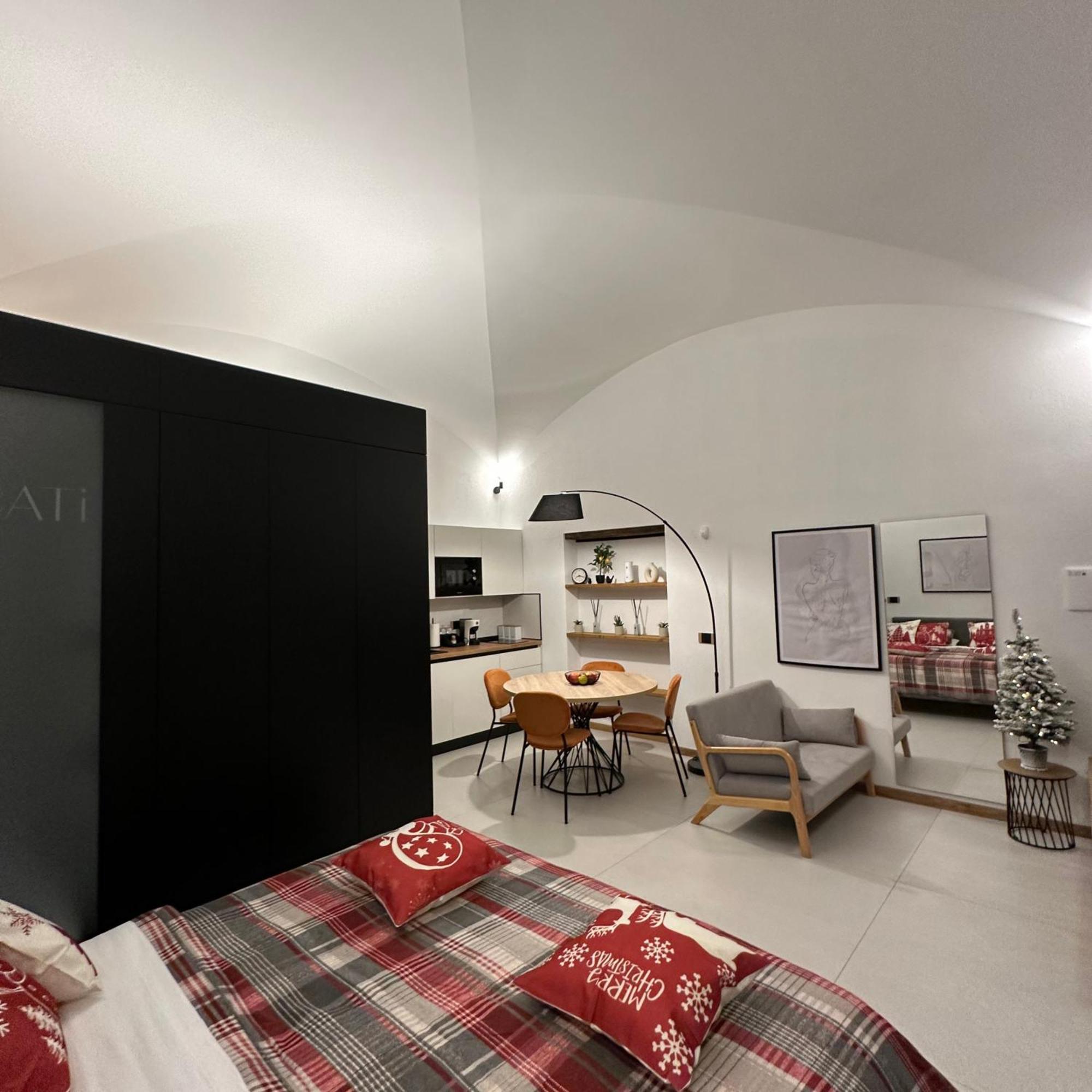 Dislocati Bnb - Jacuzzi Privata - Cucina - Tv60" - Minimal Luxury Marigliano Εξωτερικό φωτογραφία